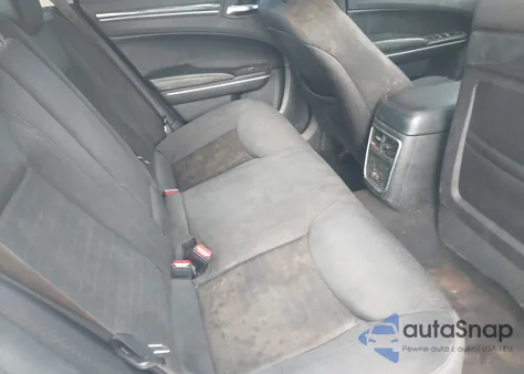 2019 Chrysler 300 Touring из США, поврежденный, VIN 2C3CCAAG1KH746059